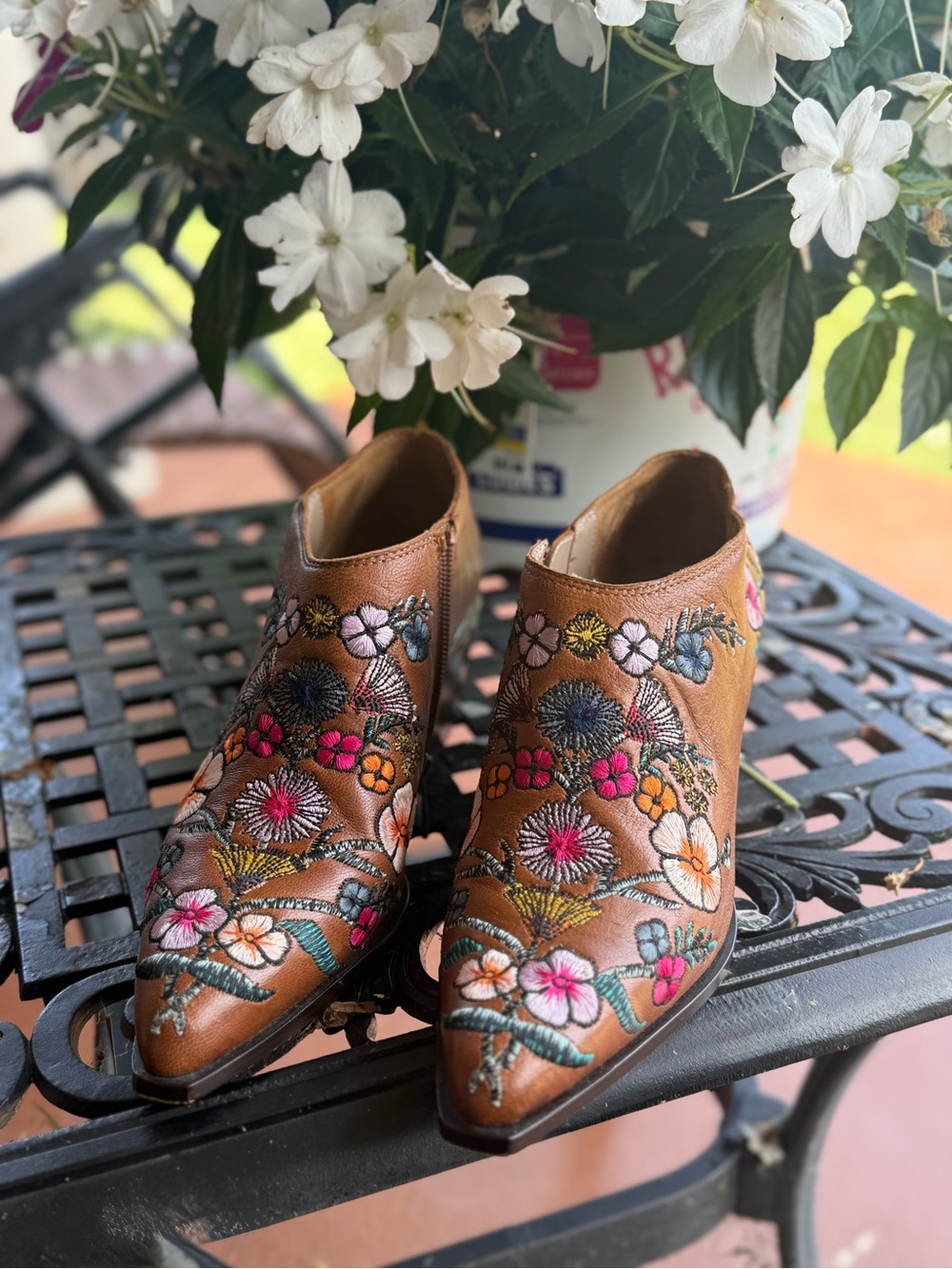 Donald Pliner Western Couture Embroidered Floral Leather Ankle Booties Brown Sz7 - Picture 9 of 9